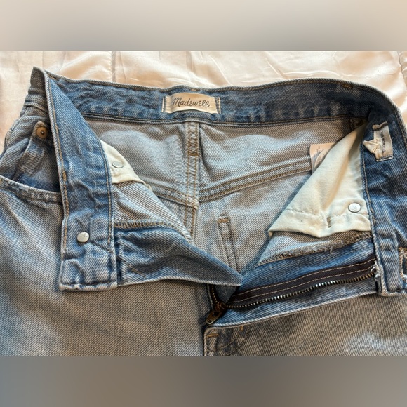 Madewell The Mom Jean High Rise Straight Leg 90s Distressed Light Wash Size 24 - Picture 5 of 7